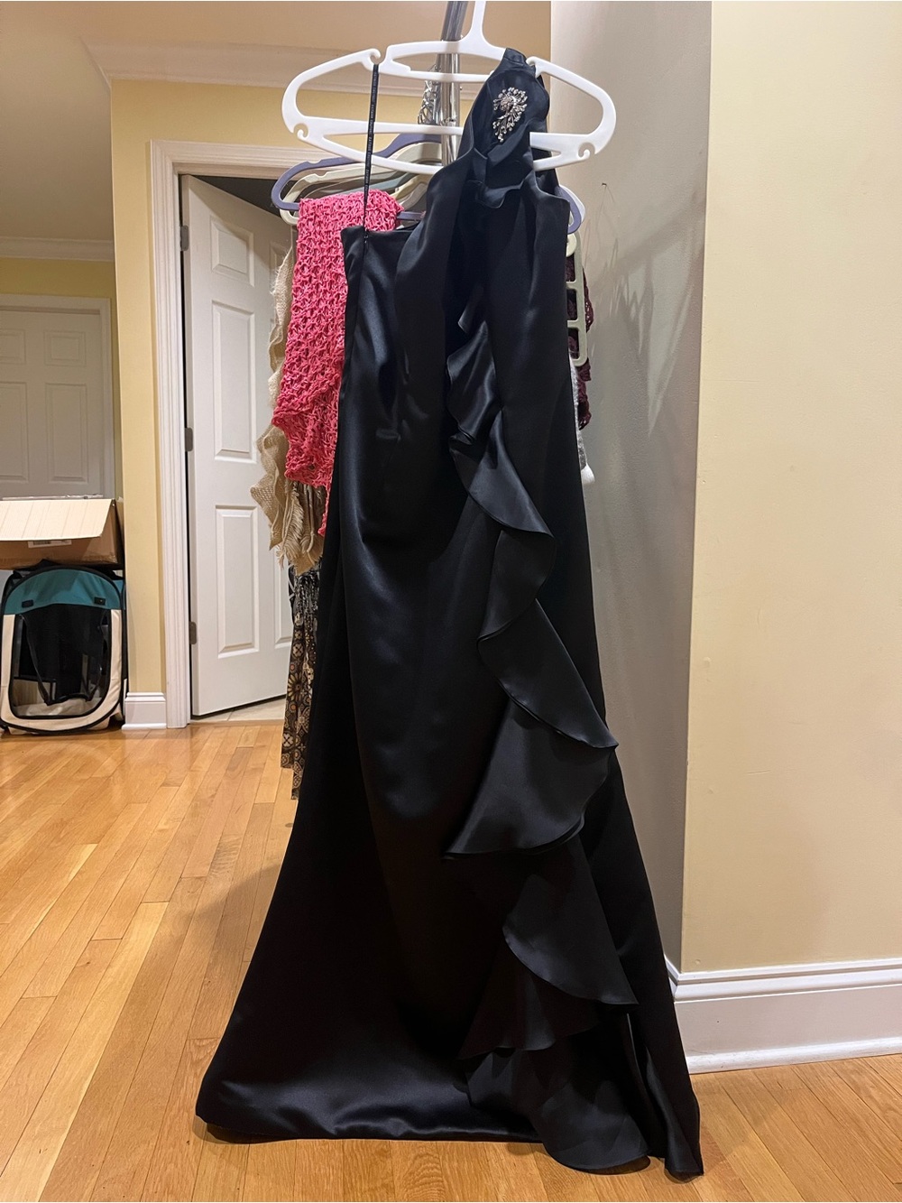 Black One-Shoulder Ruffle Satin Evening Gown